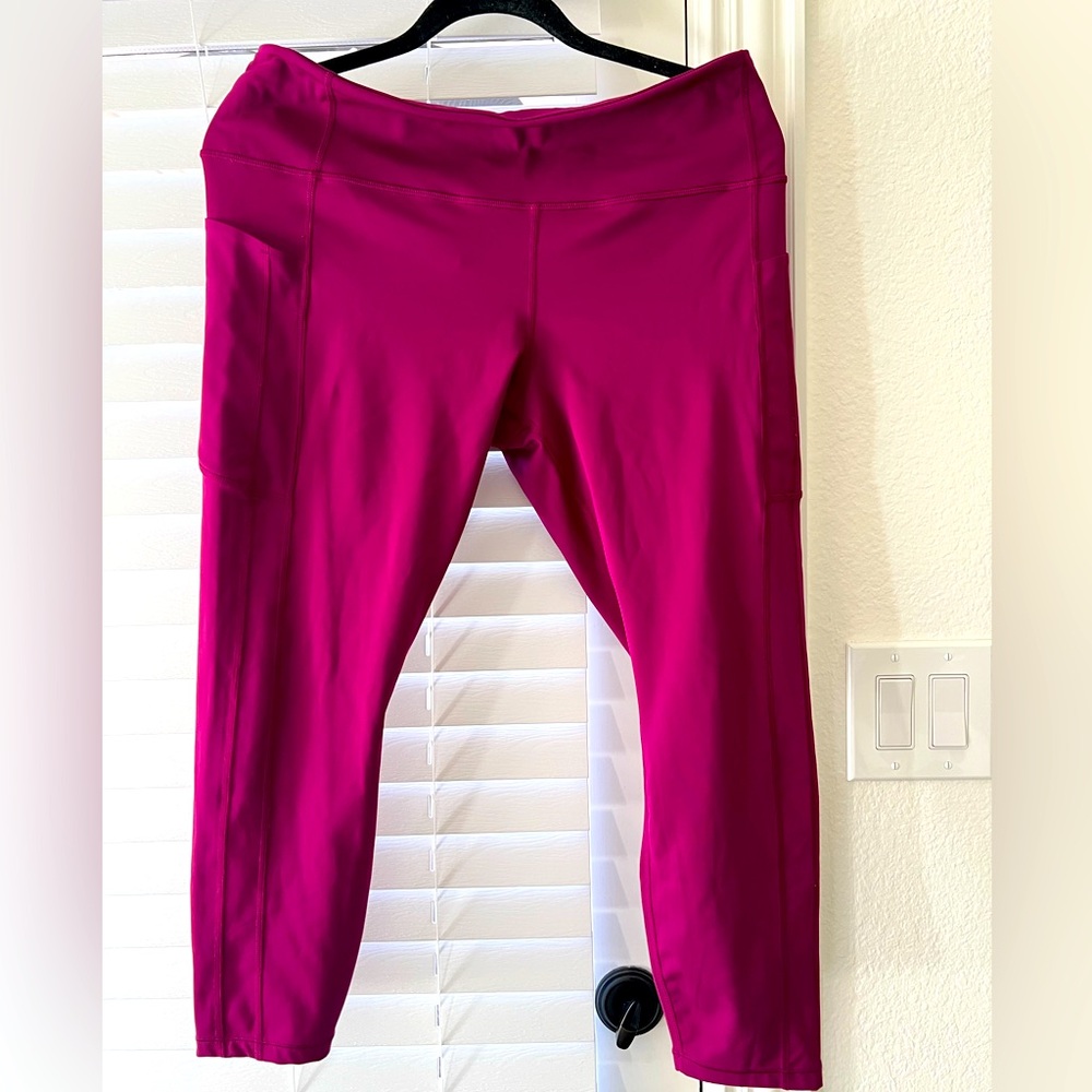 💜 Athleta Ultimate Stash II 7/8 Tight Legging 💜